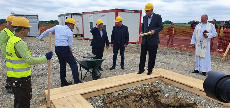 Slika /slike/Ministar/2020_06_09_POSCestica4.jpg