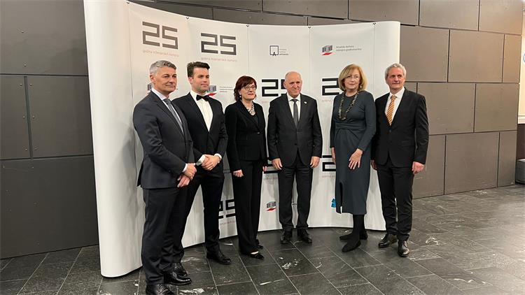 Slika /slike/Ministar/2024_02_05_Komore1.jpg