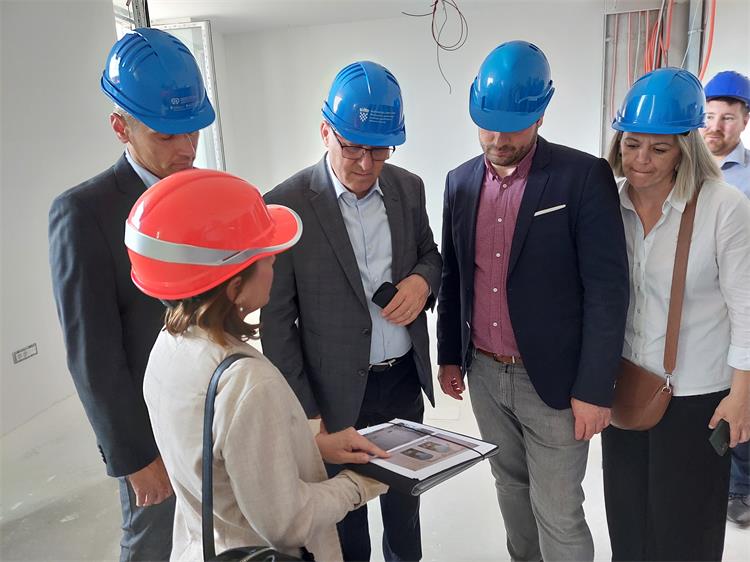 Slika /slike/Ministar/2024_06_05_image-3.jpg