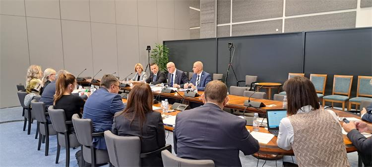 Slika /slike/Ministar/2024_11_13-odbor-1.jpg