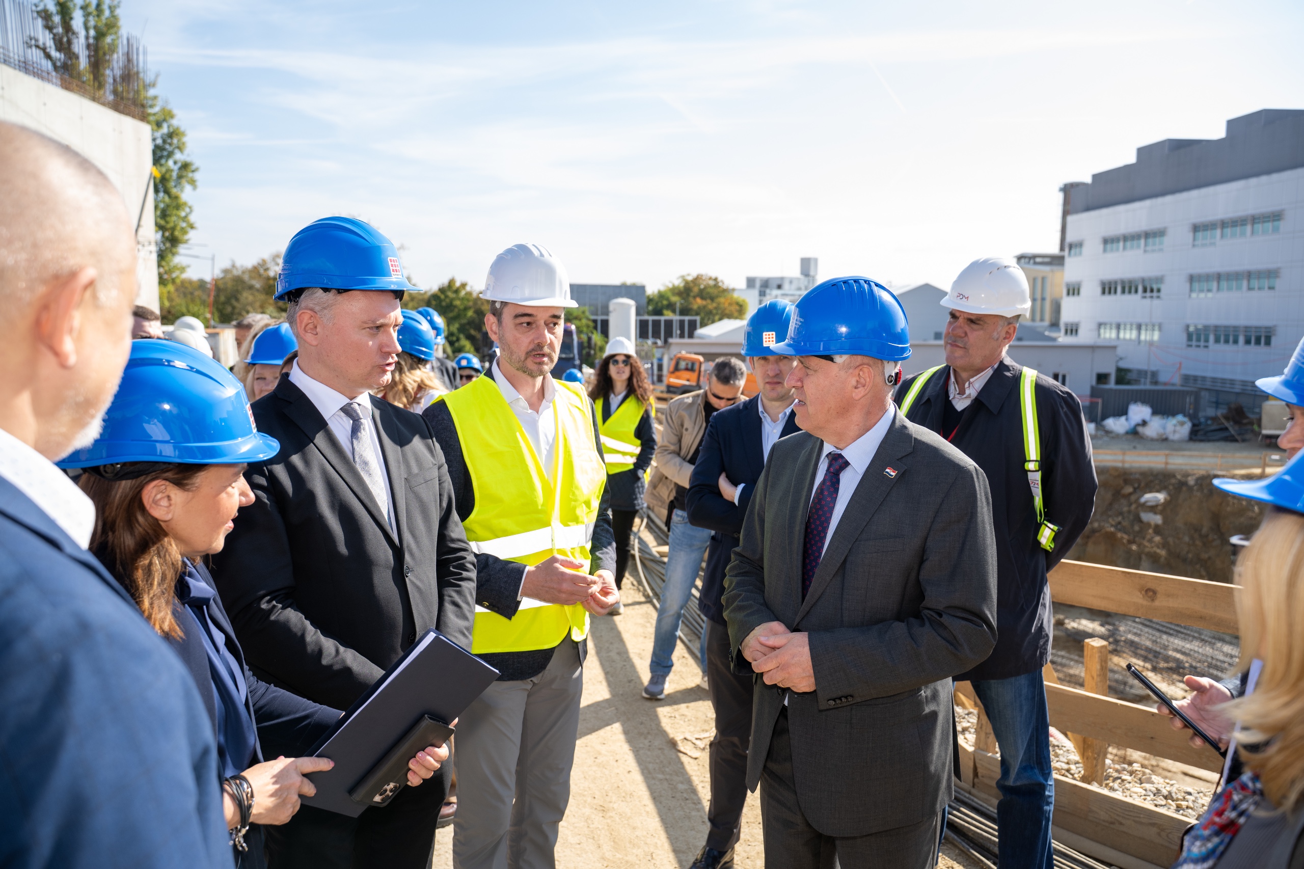 Slika /slike/Ministar/2025_10_14-image-1.jpg