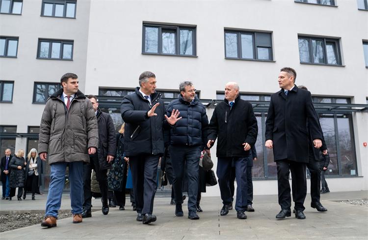 Slika /slike/Ministar/2025_12_25_image-1.jpg