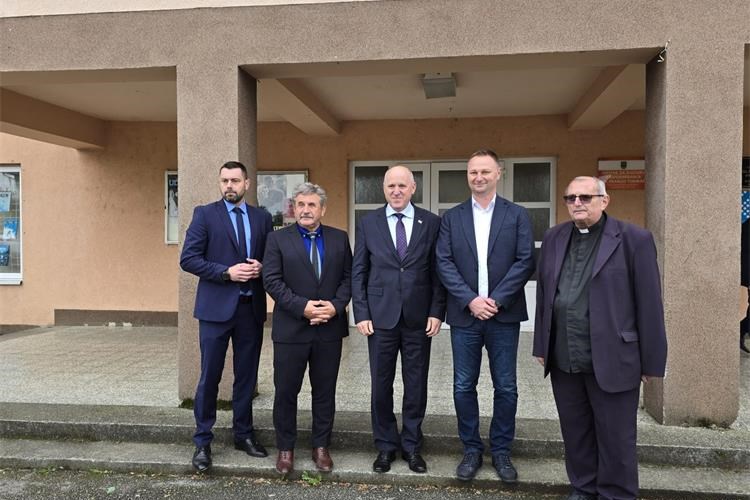 Photo /slike/Ministar/Grub_Polje_1.jpg
