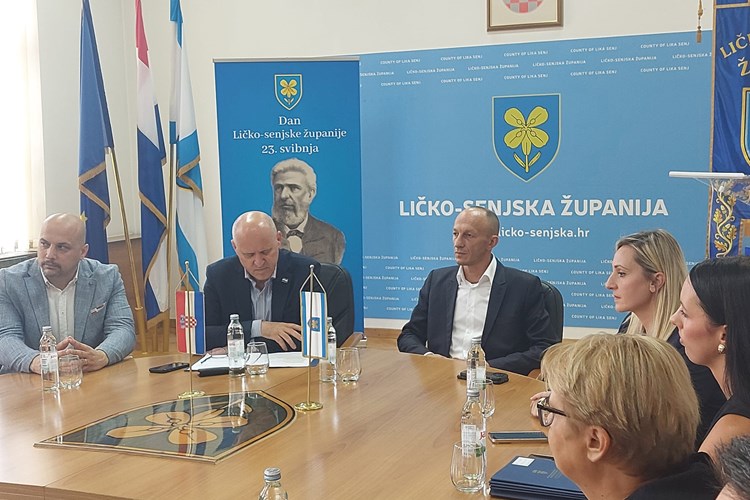 Slika /slike/Ministar/IMG-20250718-WA0027.jpg