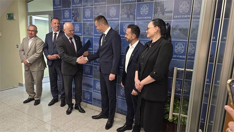 Photo /slike/Ministar/Vukovar_WEB2.jpeg