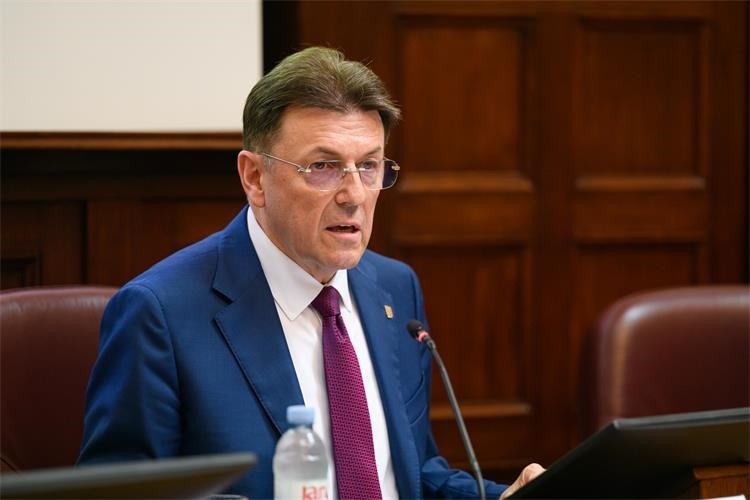 Slika /slike/Opcenito/luka-burilovic667c052312677.jpg