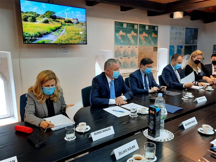 Slika /slike/press/2020.09.29-sastanak_Fond3.jpg